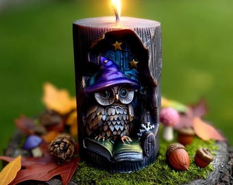 Vela de búho brujo con sombrero de mago. Regalo de cumpleaños para amantes de la lectura y la fantasía.