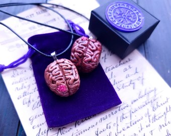 Human brain necklace for cancer Cavernoma tumor Survivor pendant Anatomical neurology jewelry Medical student psycologist gift Halloween art