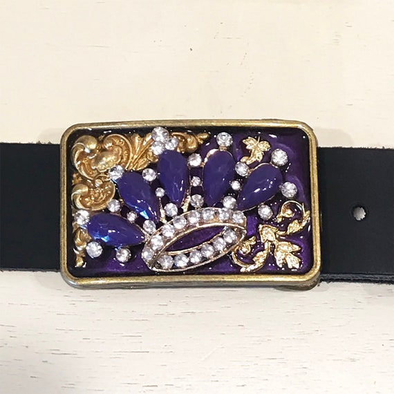 crown belt buckle