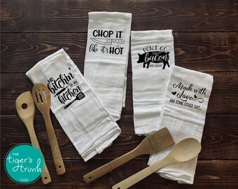 Funny Flour Sack Towels, Hilarious Kitchen Sayings, Funny Kitchen Decor, Amusing Gifts, Kitchen Quotes Dish Towels, Witty Kitchen Towels