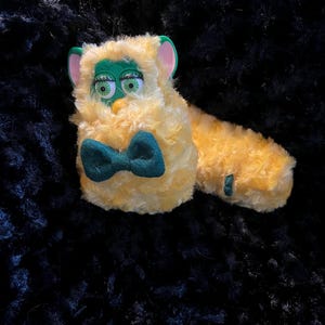 Long Furby - Small worm Fancy green and green squeaky Boi (Small long furby)