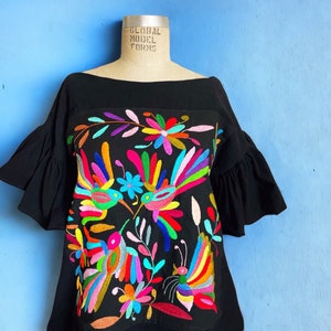 PAJARITOS ruffled sleeves lose fit otomi blouse Black multicolor Boat Neck Bell Flared Sleeves