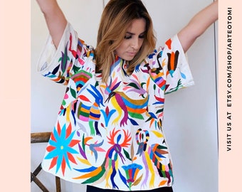 Otomi Blouse Hand embroidered by #Otomi women. Neutral and multicolor embroidery - Otomi blouse  - Mexican Blouse