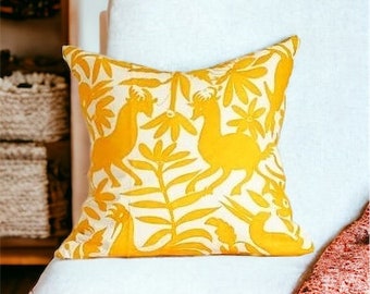 Truly Beautiful Yellow Otomi Pillow sham - - Yellow Hand embroidery - Yellow Otomi embroidery - Otomi pillow - Decorative pillow