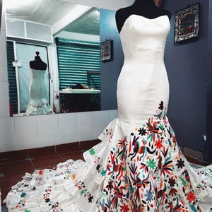 Stunning Otomi Wedding dress Multicolor Otomi Wedding Bride Wedding Dress made to order image 6