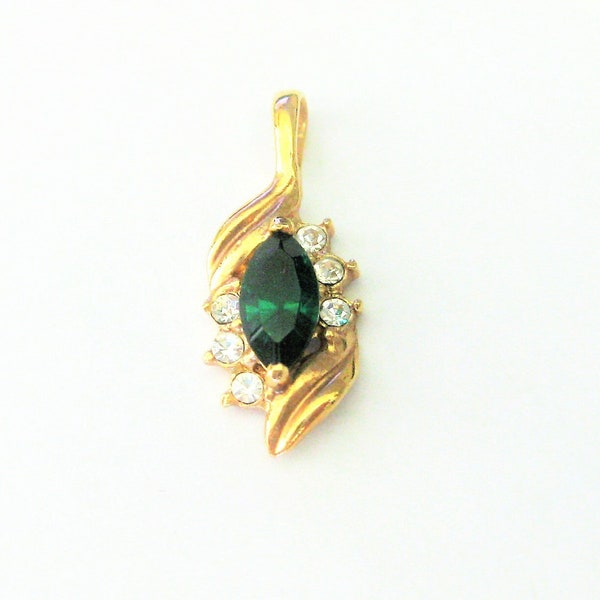 Jewelry Supplies ~  Pendant Faux Emerald  Gold-tone   Signed: Roman   1" long  vintage  (G-4C)