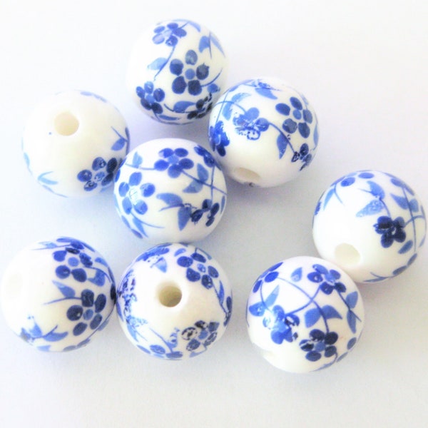 Jewelry Supplies ~  10 Porcelain White Beads Round - Blue Flowers -  12/14mm  - Set/10   Floral  (GTB)