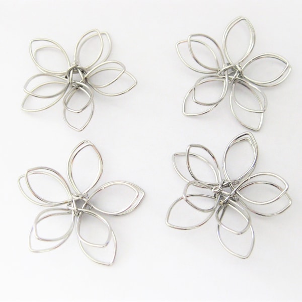 Jewelry Supplies ~  4 pc Iron Wire Flowers Silver-tone Chandelier Earring  Charm Pendant  - 1 1/8" dia. -  Set/2 pairs -  (Grp BR / 5C)