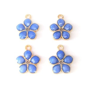 Jewelry Supplies - 4 Blue Enamel Flowers Posies Gold-tone  Charms  Pendants   Set/4 -  # BFLR
