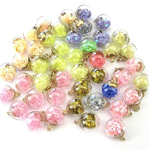 Jewelry Supplies ~  45 Glass Bubble Globe Pendant Lot  Crystals, Stars   Pastel Colors, Gold-tone  Set/45    #NA44