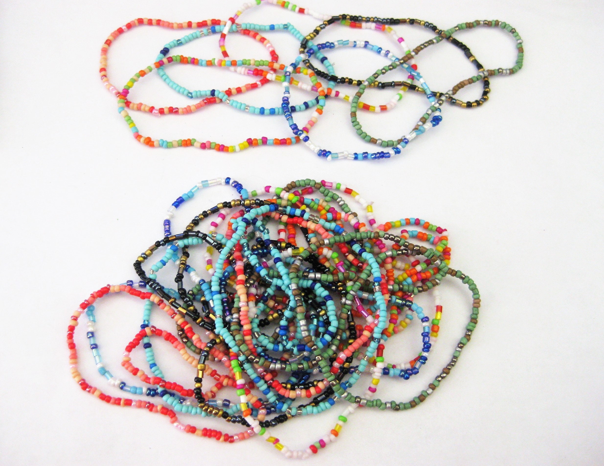 Jewelry Lot 588- Twenty Five (25) Pieces Retro Plastic Jewelry - Plus Pop  Beads Bracklets & Necklace