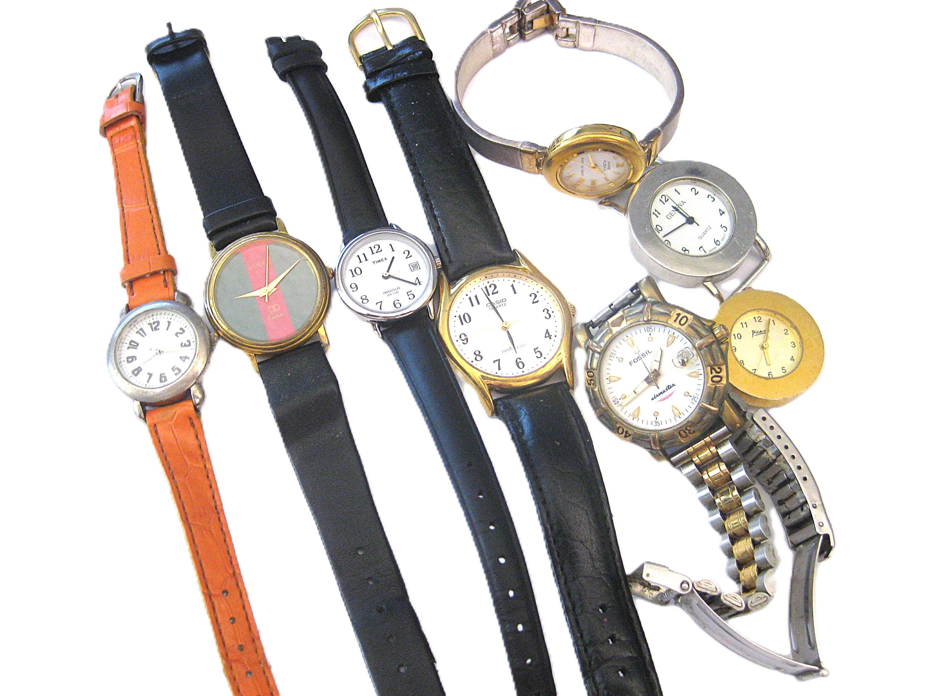 Lot of 7 Women’s Watches Fossil Timex Relic Quartz For Parts Repair Untested Vintage Broken Watch Lot Fossil Caravelle Timex Buren Relic  main image 2