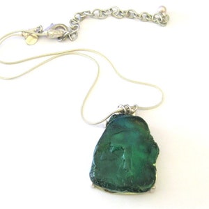 Vintage Jewelry ~ Chico&#39;s Necklace Green Acrylic Pendant   16&quot;-20&quot;   (N14B)
