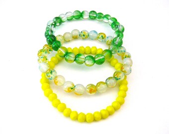 BeachViewAttic Jewelry - 3 Glass Bead Bracelet Set  Stretchy -   Colors:  Lily Pad
