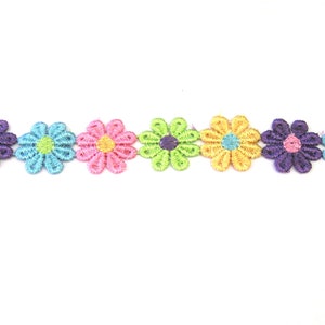 Craft Supplies ~  Flower Ribbon Trim Garland  Large Flower - Retro look -  by the Yard   #LF3  (TWC)