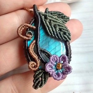 1"Forget-Me-Not" Labradorite Macrame Necklace, Crystal Necklace, Gemstone Necklace. Blue Stone Pendent. Floral Pendent. Macrame Art Jewelry.