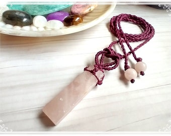 Rose Quartz Macrame Necklace, Crystal Necklace, Macrame Pendent, Gemstone Necklace, Natural Stone Necklace, Pink Necklace. Gift Idea.