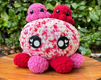 Valentine’s Day Mama octopus and her babies, Mommy and me set, All From Jade mama octopus, Kawaii Octo family