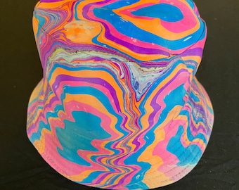 Zig Zag Wiggles Marbled Psychedelic Bucket Hat
