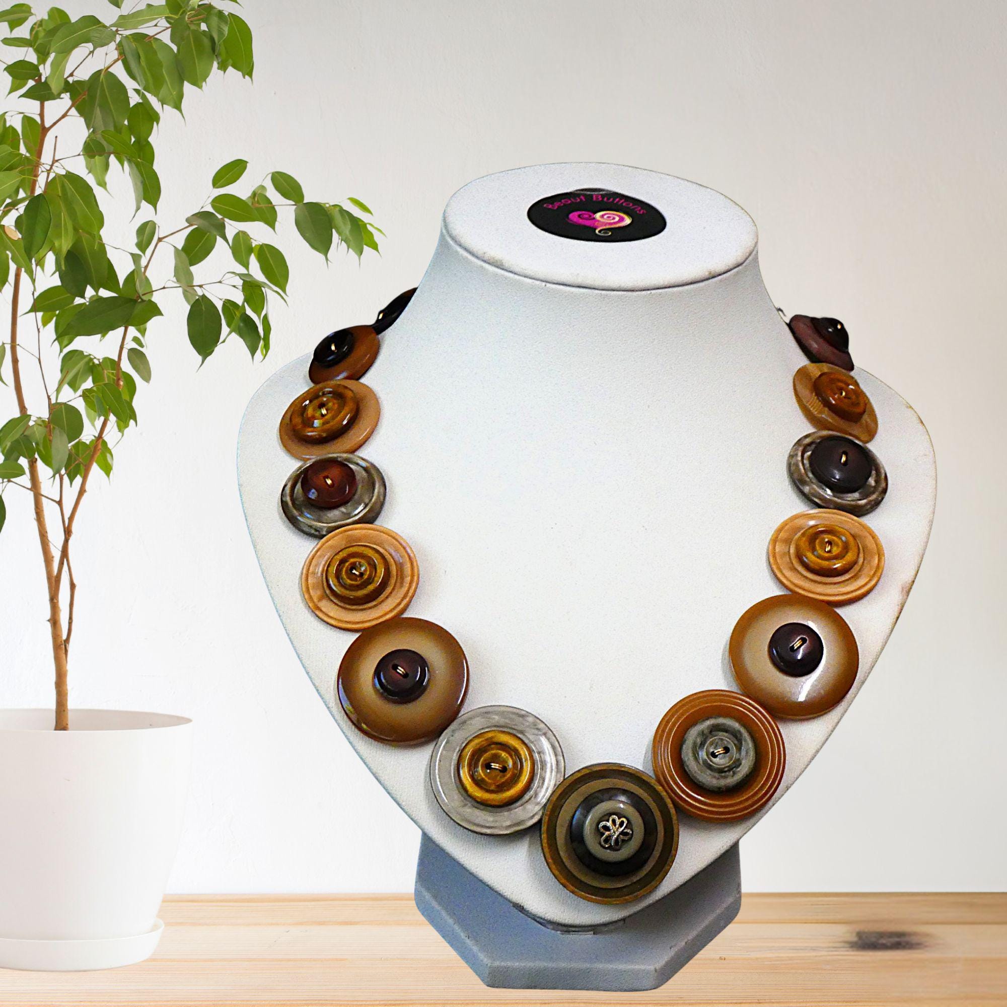 Button Necklace - Etsy Canada