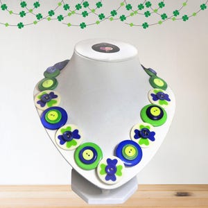 Four Leaf Clover Button Necklace, St Patricks day necklace, Good luck jewelry