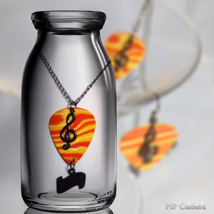 Plektrum Ohrringe mit Guitar Pick-Violinschlüssel-Collier-Set in Orange Gelb Sunburst Glow - perfekte Musik-Geschenk für den Musikfreund