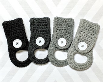 Crochet Kitchen Towel Holder with Button: Acrylic Yarn