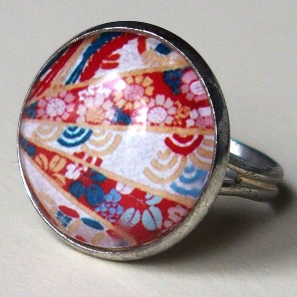 Bague japonaise rouge blanc bleu, bague argentée, bague ajustable, idée cadeau, cabochon verre fait main