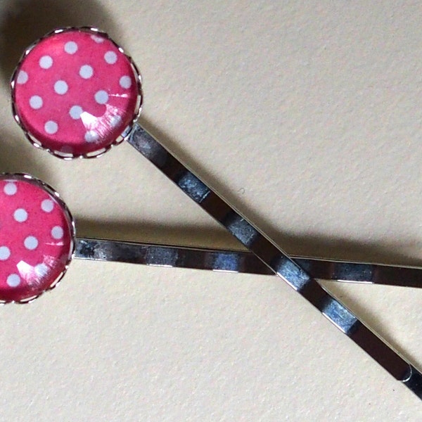 2 barrettes à pois blanc et rose fuchsia fait main