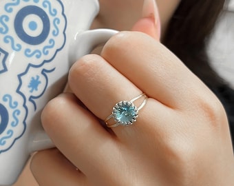 Aquamarine Crystal Sterling Silver Ring, Aqua Gemstone Ring, Light Blue Aquamarine Silver Ring, March Birthstone Ring Jewelry