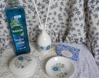 Wedgewood bathroom accessories
