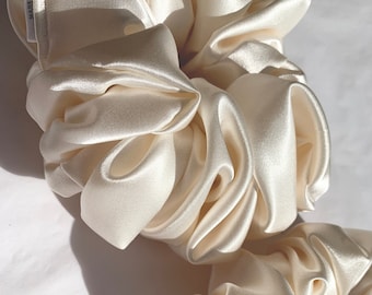 XL Elfenbensvit Satin scrunchy, BRED ELASTIK, Stor, Överdimensionerad, jätte, Brud, lyxig, jumbo, scrunchies, hårknyte, hårband, presentidéer