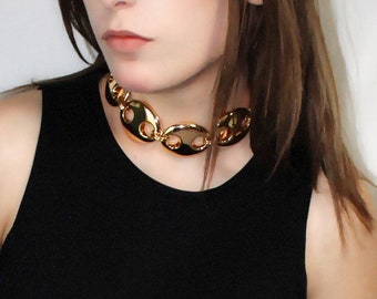 Chunky Mariner Chain Choker in Gold