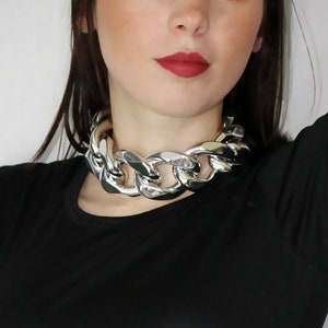 Large Link Silver Acrylic Chain Choker Necklace (Moschino Style)