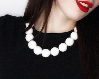 Rare Vintage Les Bernard Oversize Bakelite Beaded Necklace