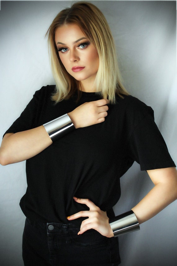 Silver Gladiator Cuff Bracelet (Wonder Woman Style)