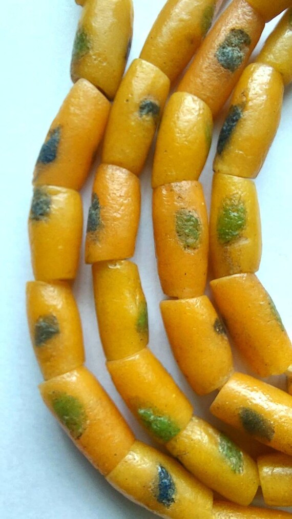 64～65年ヴィンテージアフリカ砂型ビーズ、古いガーナビーズ