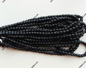 64～65個のアフリカ産リサイクルガラスビーズ（7 x 7～8 mm）、16