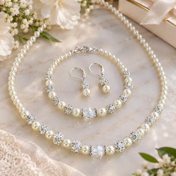 Pearl & Swarovski Crystal Jewelry Set – Necklace, Bracelet and