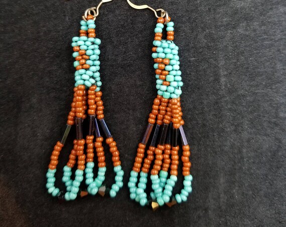 Native American inspired Beadwork earrings Beadwork Dreams Raven