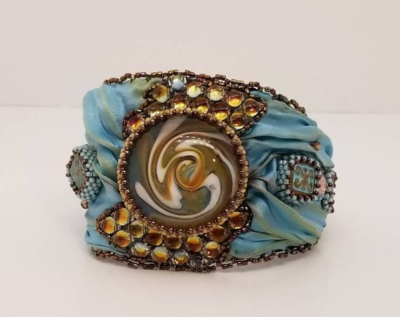 Mermaids, Silk and glass oh my! Bracelet