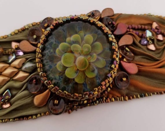 Glass and silk bracelet Rita Caldwell Native American inspired