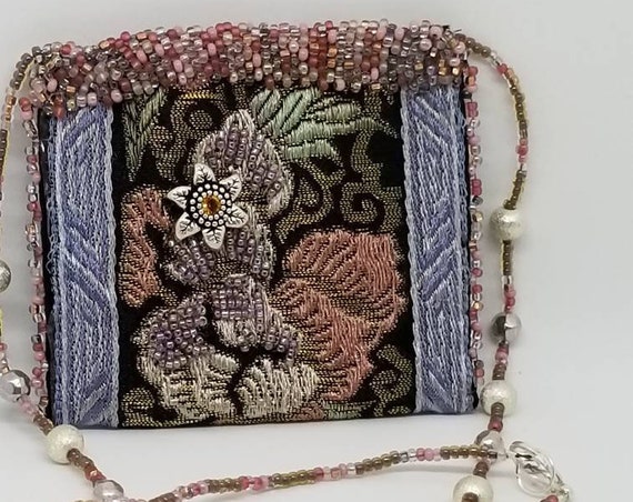 Medicine/Amulet bag Rita Caldwell Native American inspired beadwork