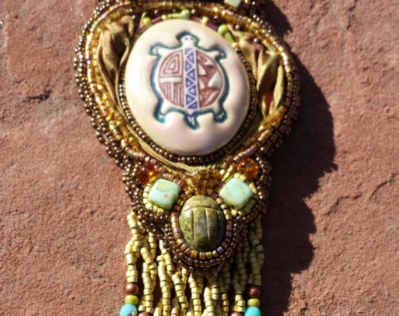 Turtle totem pendent Native American inspired beadwork by beadwork Dreams Raven.