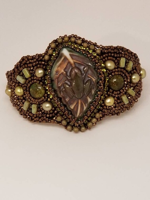 Froggy beaded bracelet Rita Caldwell Native American inspired
