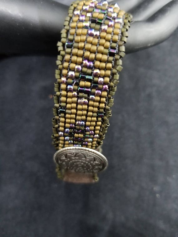 Sage diamond bracelet Native American inspired Beadwork Dreams Raven