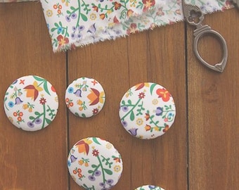 Scandinavian Style Hungarian Style Flower Pattern Fabric