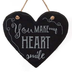 Grande enseigne à suspendre en forme de cœur - « Tu fais sourire mon cœur »