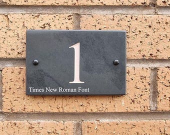 Czarny łupkowy numer domu, ręcznie wykonany grawerowany znak/tabliczka, cyfry od 1 do 99, 14 x 10 cm, spersonalizowany i malowany ręcznie