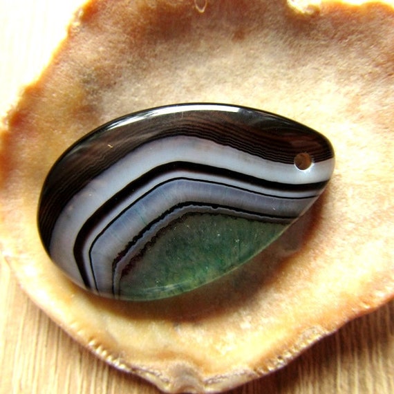 Druzy Geode Agate Pendant Teardrop Green Black Agate Stone 45x30mm Colorful Gemstone Pendant Large Focal Pendant Flat back Jewelry Supplies Druzy Geode Agate Pendant Teardrop Green Black Agate Stone 45x30mm Colorful Gemstone Pendant Large Focal Pendant Flat back Jewelry Supplies